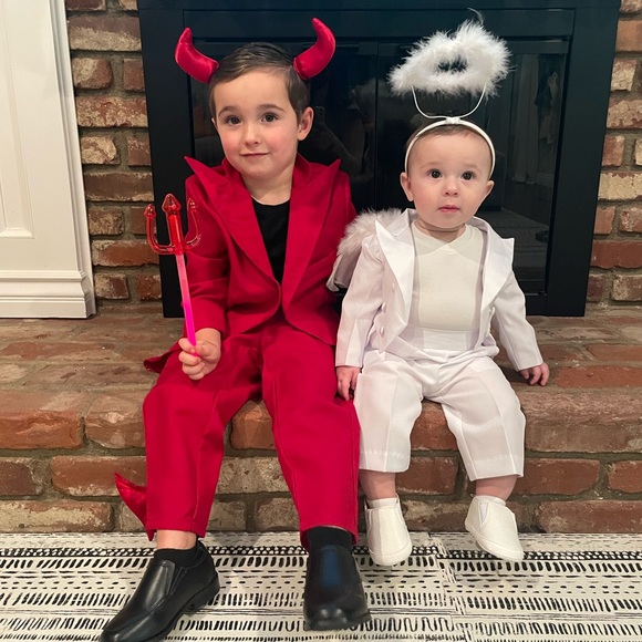 Baby Boys Formal White 5 Piece Classic Suit Set with Tail - Picture 6 of 10